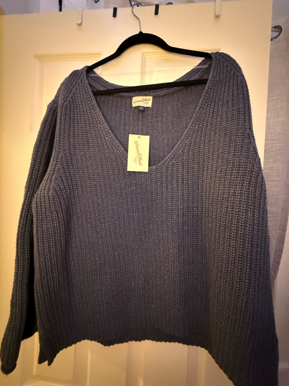 Universal Thread Women's Navy and Blue Jumper Size XXL NWT